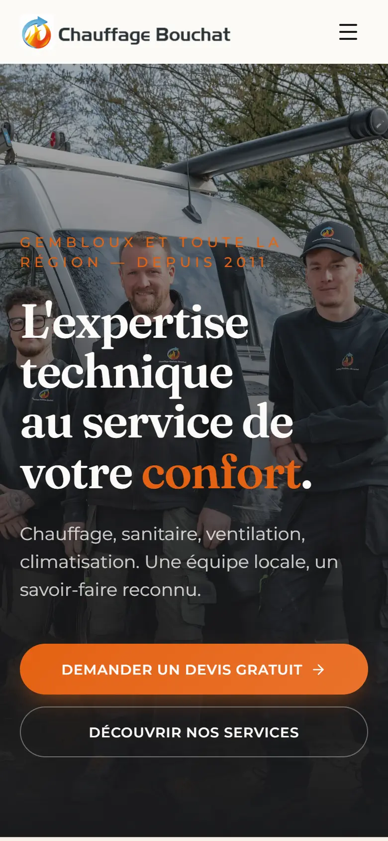 Chauffage Bouchat, on a phone